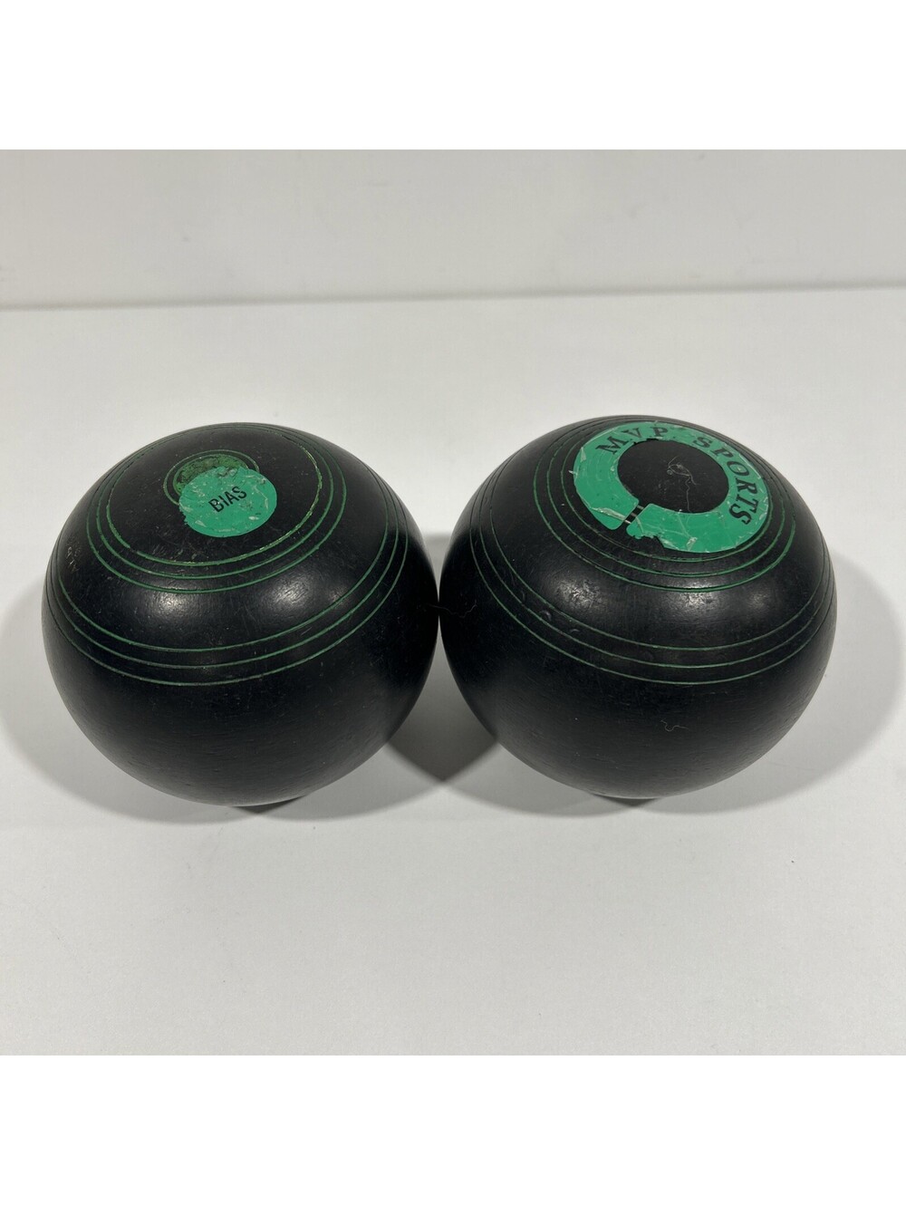 MVP SPORTS Lawn Bowl Balls Set Of 2 Crown Green